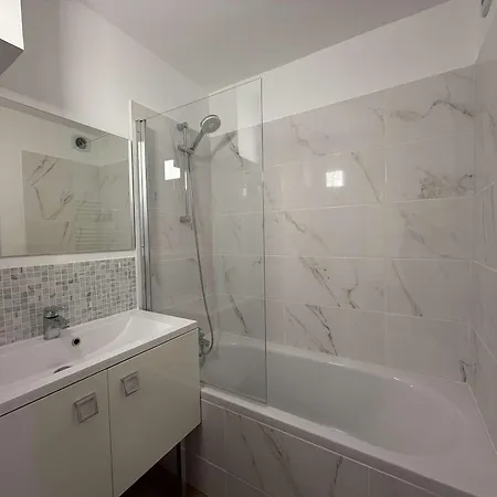 Renove, Emplacement Ideal - 6 Pers. Apartment